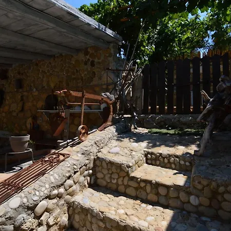 Charmantes Steinhaus In Agios Matheos Vakantiehuis Ágios Matthaíos